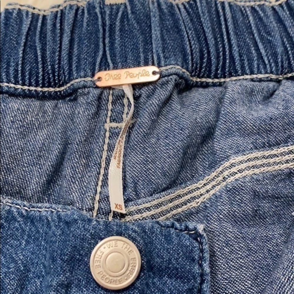 Free People Chloe Baby Barrel Jeans. XS - Picture 7 of 13